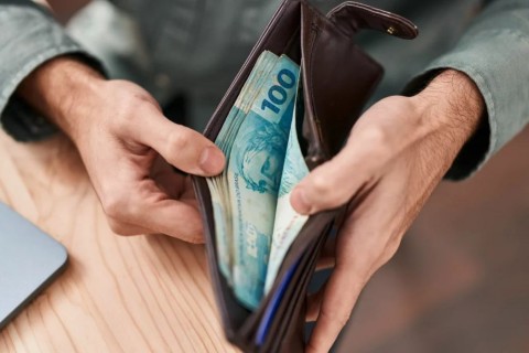 PIS/Pasep antecipado: 96 mil brasileiros terão acesso a R$ 1,4 mil neste mês