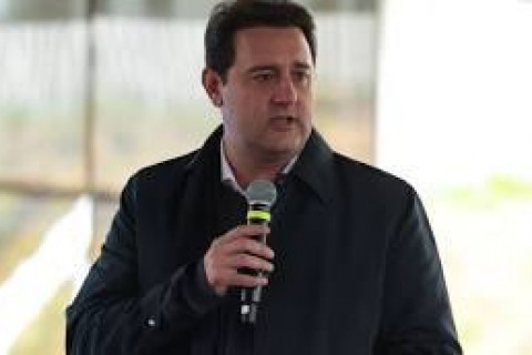 Ratinho Jr. decide concluir mandato no Paraná e sai da corrida presidencial